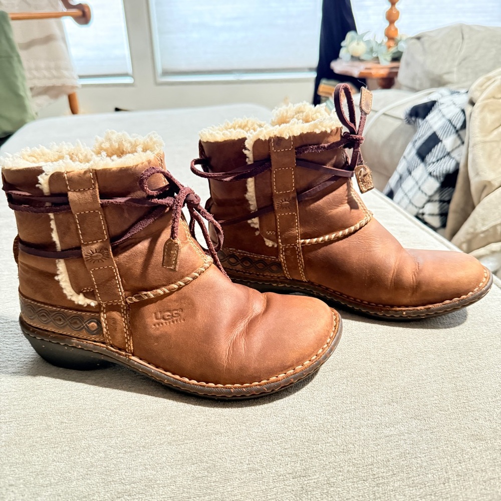 UGG Australia Shearling Leather Ankle Boots Brown Size 7